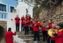 Η Φιλαρμονική συνεχίζει τα κάλαντα σε χωριά της Τήνου