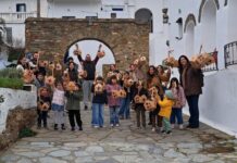 Από τα παιδιά του Φαλατάδου Τήνου, φως για όλο το χωριό