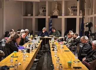 Η σημερινή συνεδρίαση του Δημοτικού Συμβουλίου Τήνου