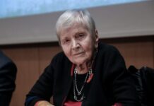 Ο Σύλλογος Γυναικών Τήνου αποχαιρετά την Ελένη Γλύκατζη – Αρβελέρ