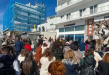 Συγκέντρωση για τα Τέμπη στην Τήνο