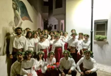 Η Γιορτή της Άνοιξης στην Κώμη Τήνου