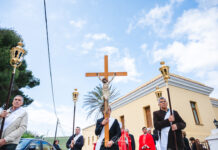 Μεγάλη Παρασκευή στη Ξινάρα Τήνου