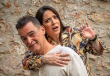 Check in 2 – Μια κωμωδία στο Ίδρυμα Τηνιακού Πολιτισμού