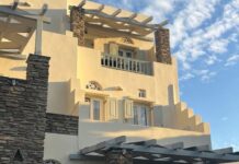 Κατάστημα με τέντες και πέργκολες στην Τήνο – Αιγαίου Σκίασης