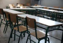 Σχολείο δεύτερης ευκαιρίας στην Τήνο