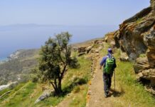 Φροντίδα για τα παραδοσιακά μονοπάτια της Τήνου
